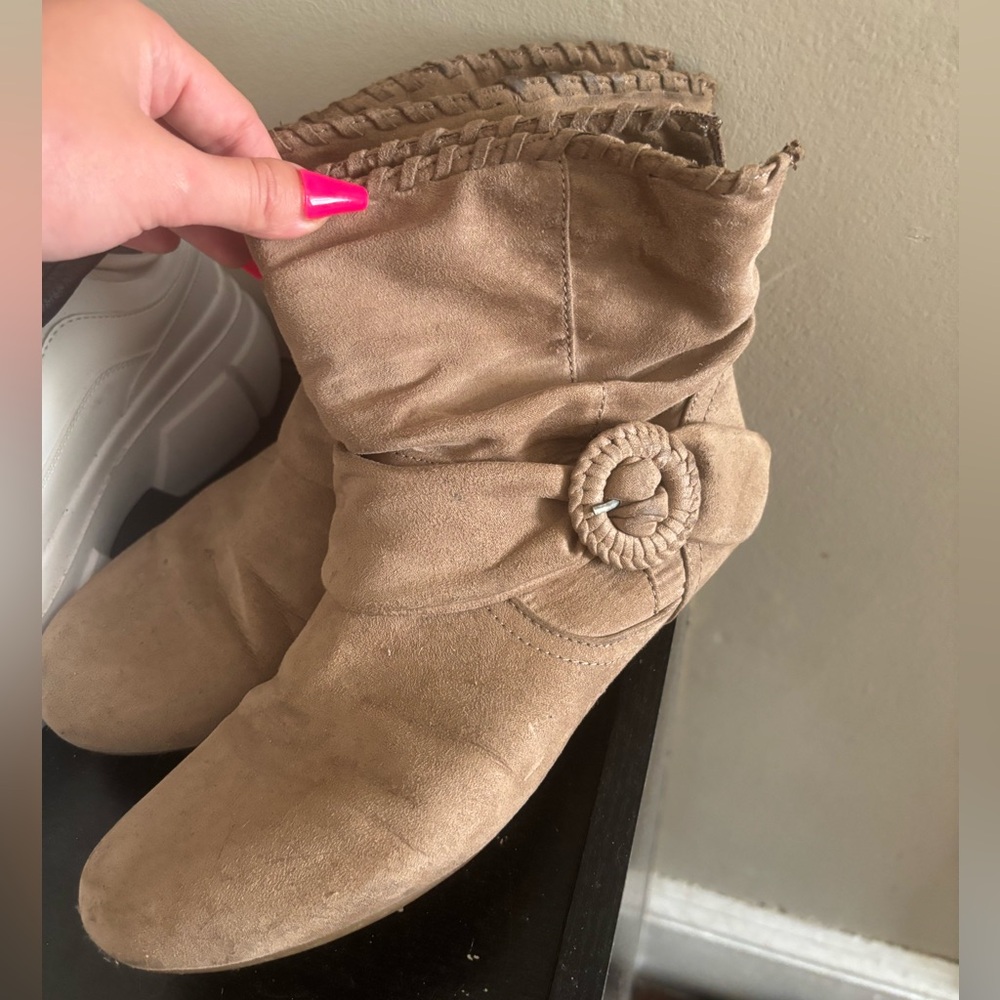 Women's Tan Ankle Boots